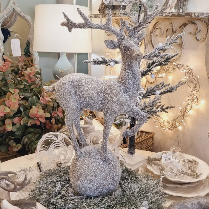Deer and Wreath Display
