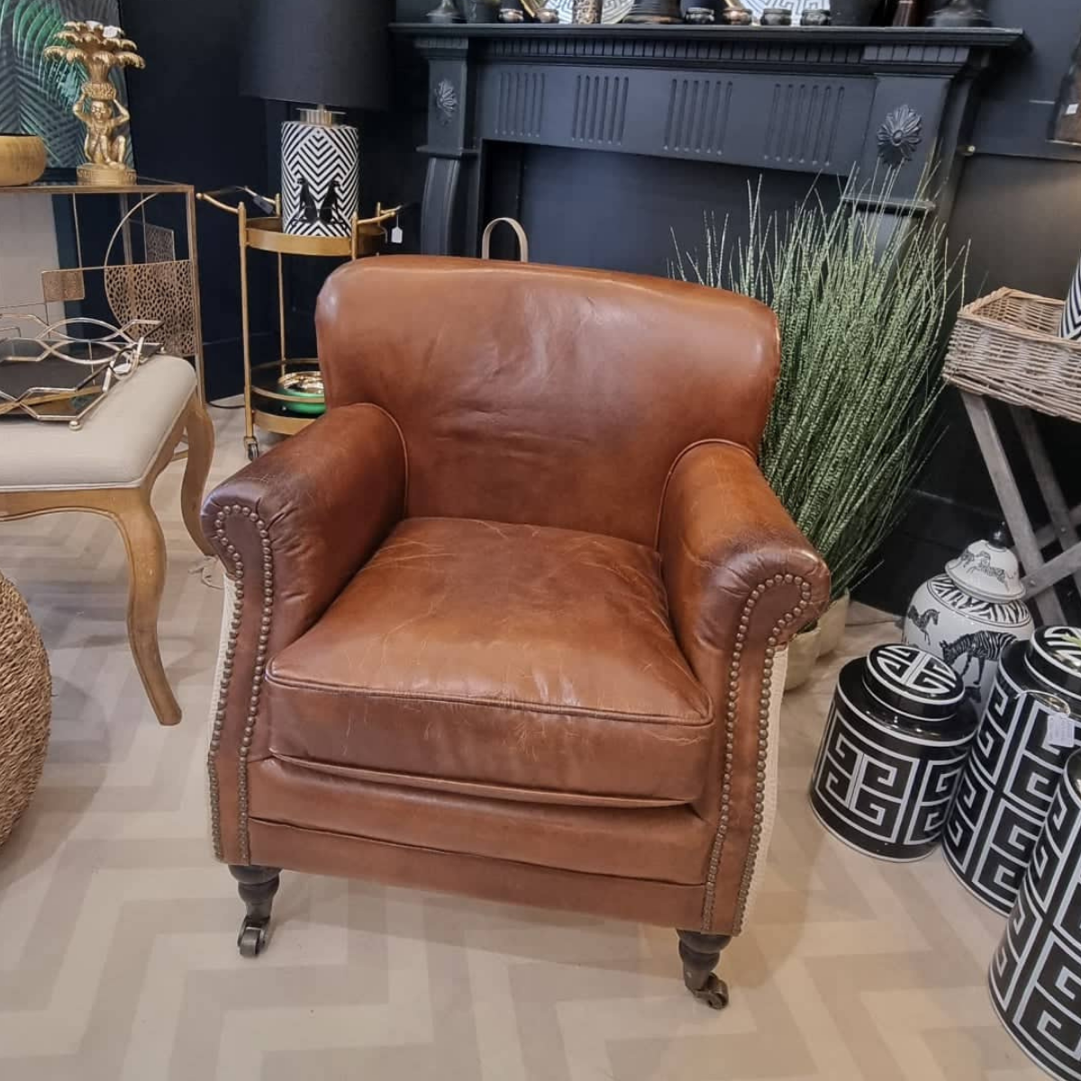 Occasional chairs store